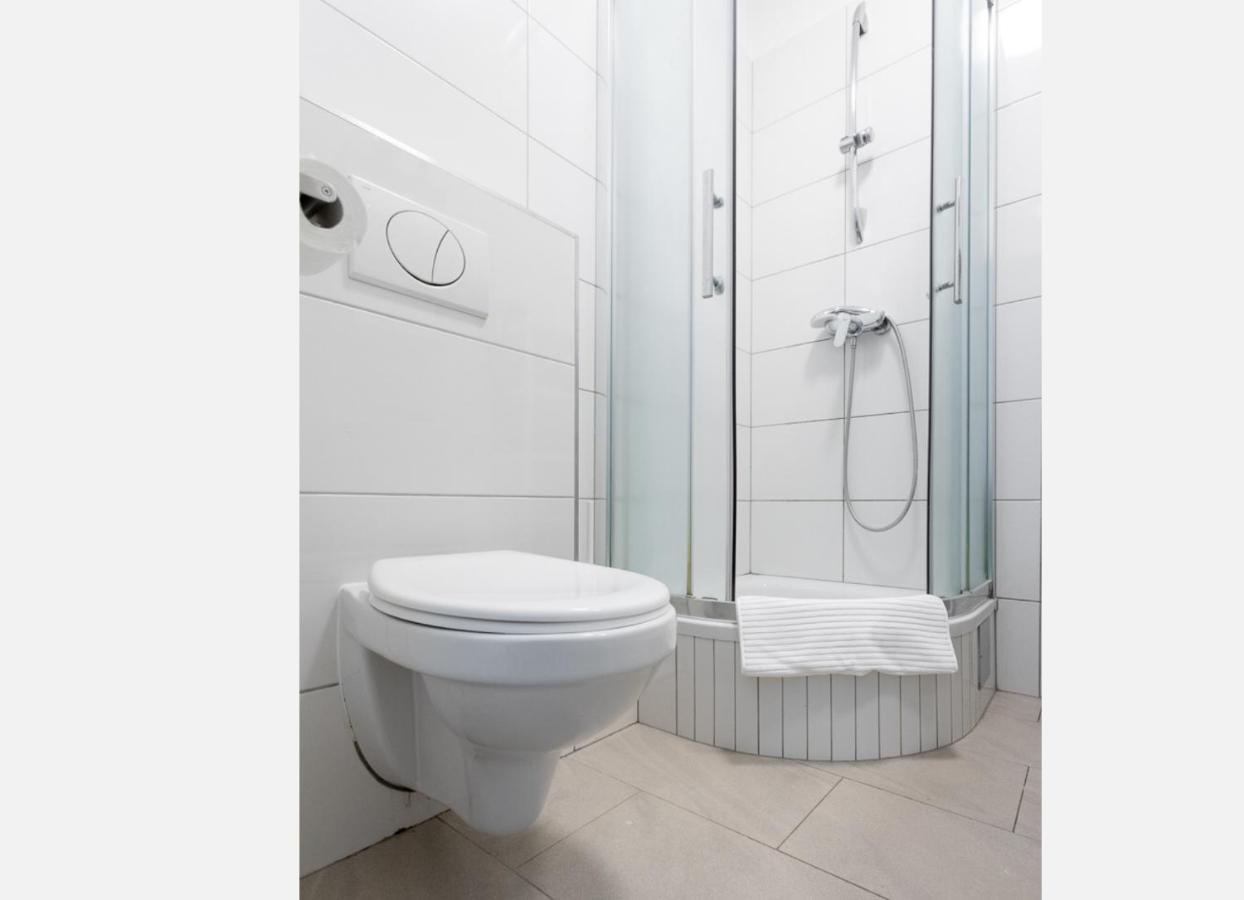Charmante Wohnung L Bg8 Wien Exteriör bild